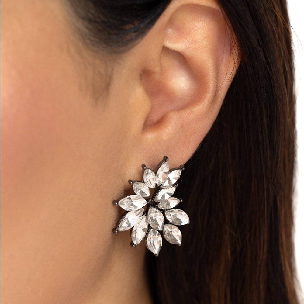 Lead and nickel free earrings